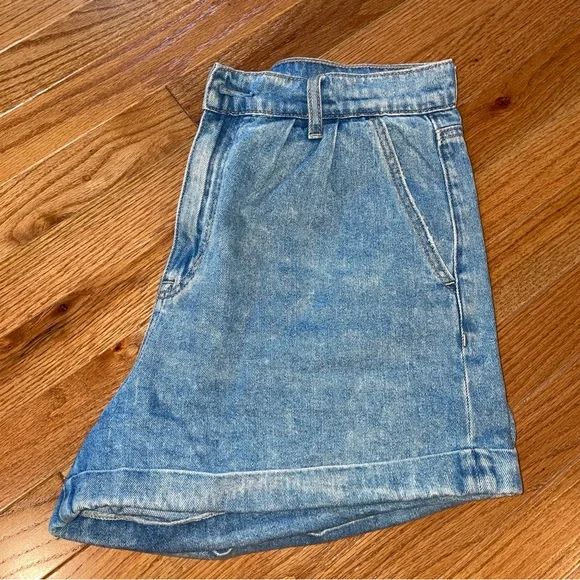 American Eagle mom shorts - size 10 - Picture 4 of 4